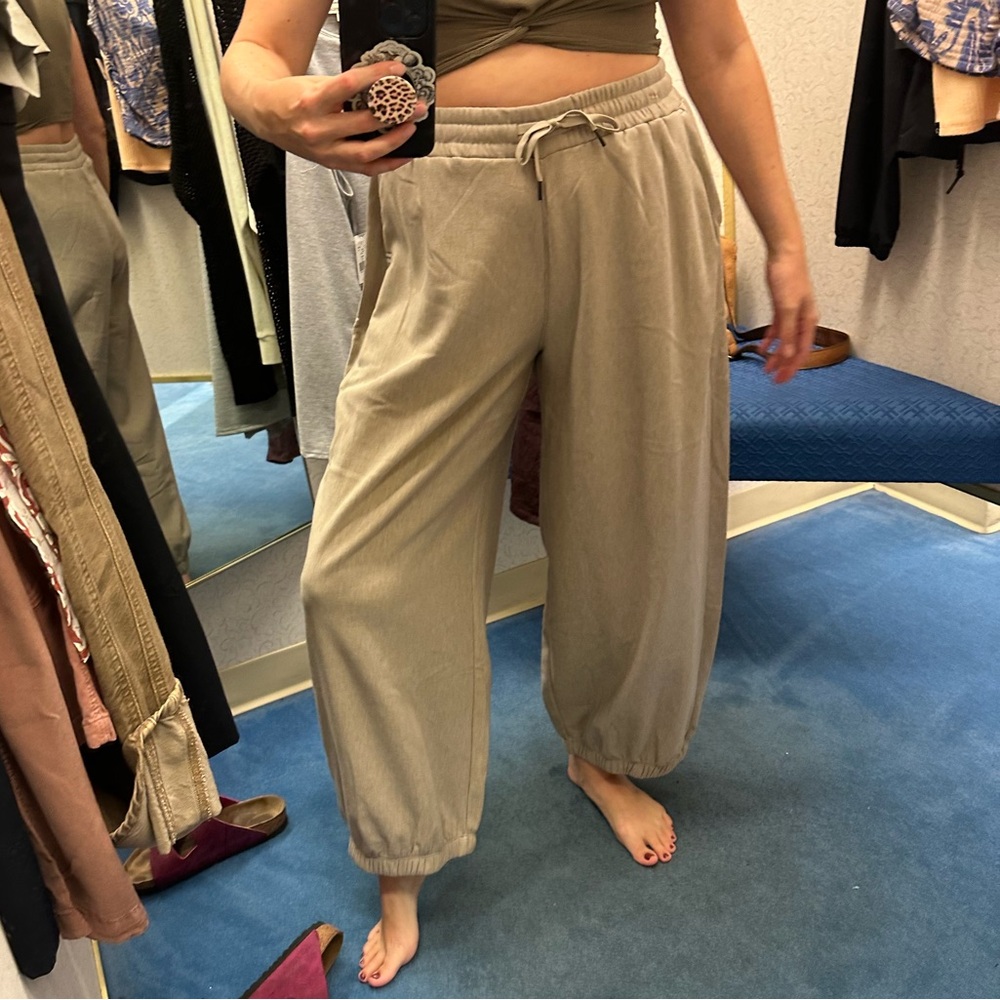 PrAna Sacred Space Pant size large in color Tan au lait heather